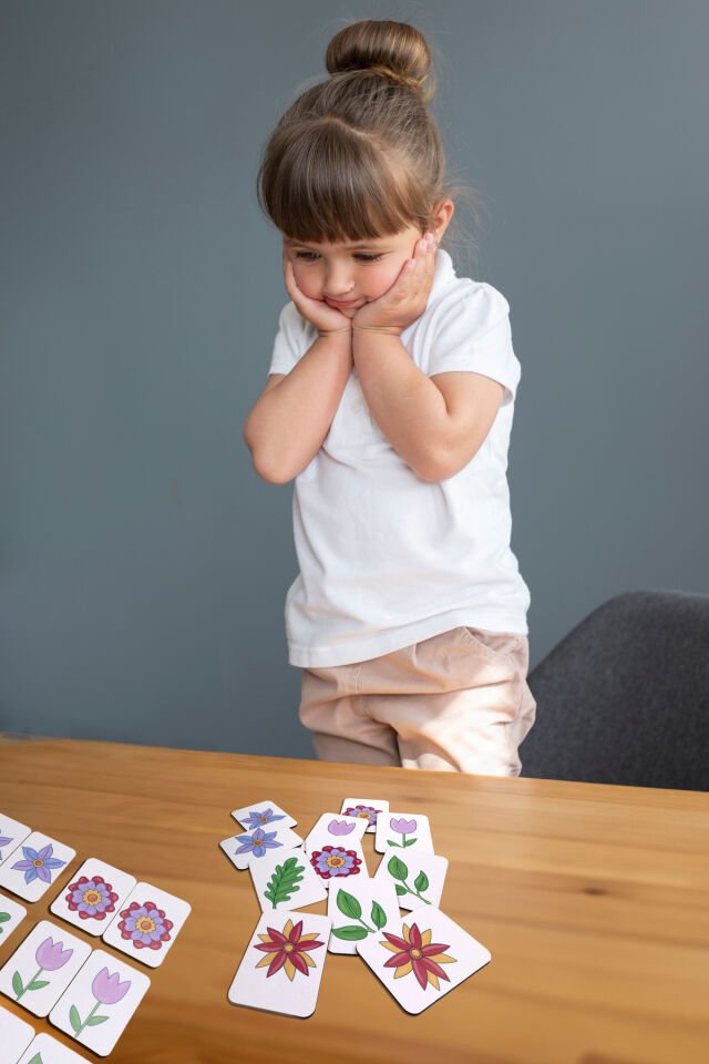 Çiçeklerin Renkli Dünyası Ahşap Eşleştirme Kartları Anaokulu ve Kreşler