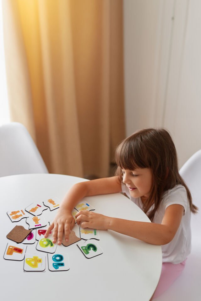 Erken İngilizce ve Sayı Öğretimi İçin Ahşap İkili Puzzle Seti