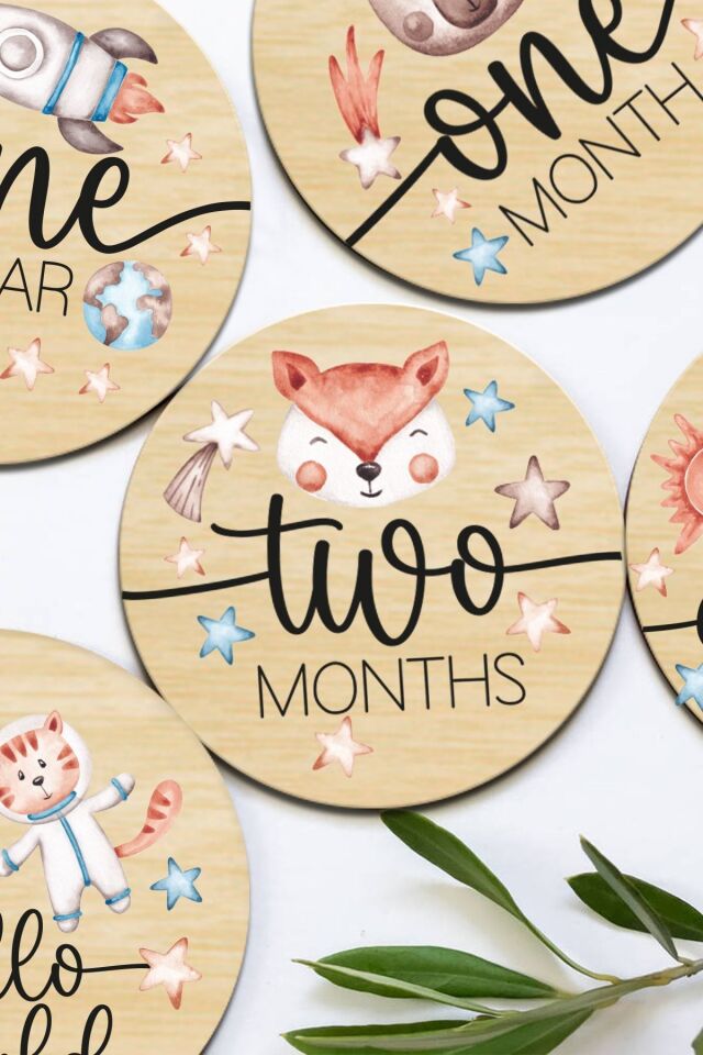 Gezegen Temalı Ahşap Bebek Aylık Fotoğraf Kartları - Baby Milestones - Bebek Hediyesi